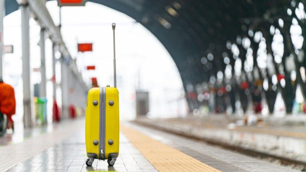 Jangan Simpan Paspor di Tas Kabin, Kesalahan yang Bisa Hancurkan Liburanmu