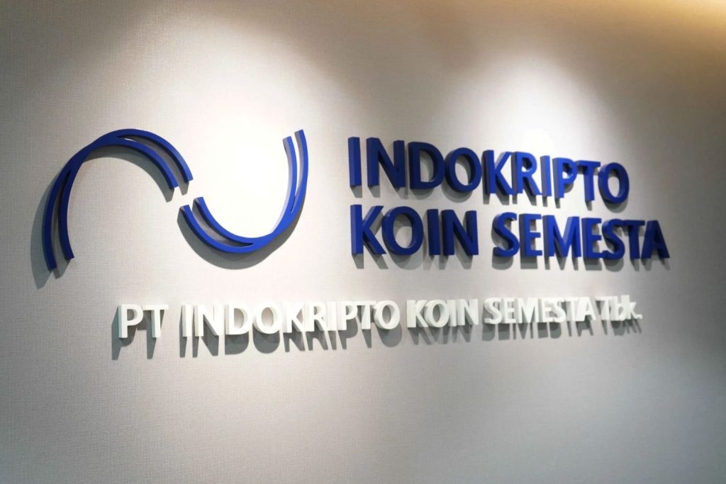 Berita Utama: IHSG Mendekati Level 8.000 dan COIN 43% Setelah IPO