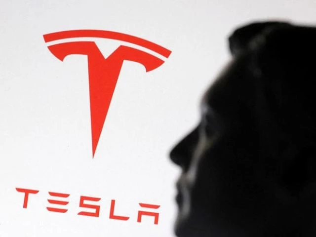 Florida jury orders Tesla to pay $243m in 2019 autopilot crash